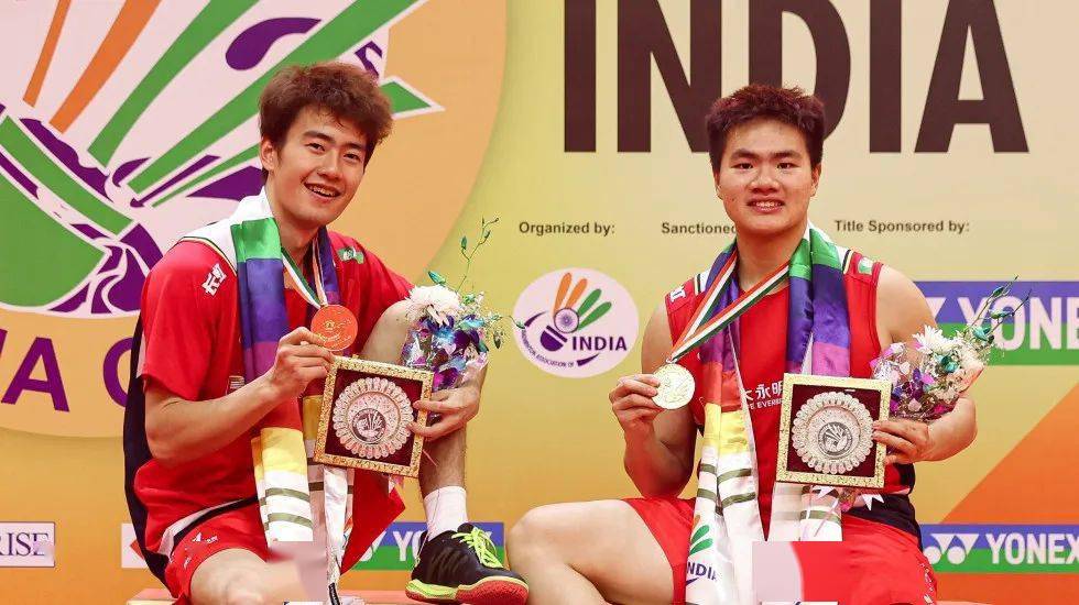 羽坛冉冉升起的新星——梁伟铿/王昶_组合_羽毛球_苏伟译