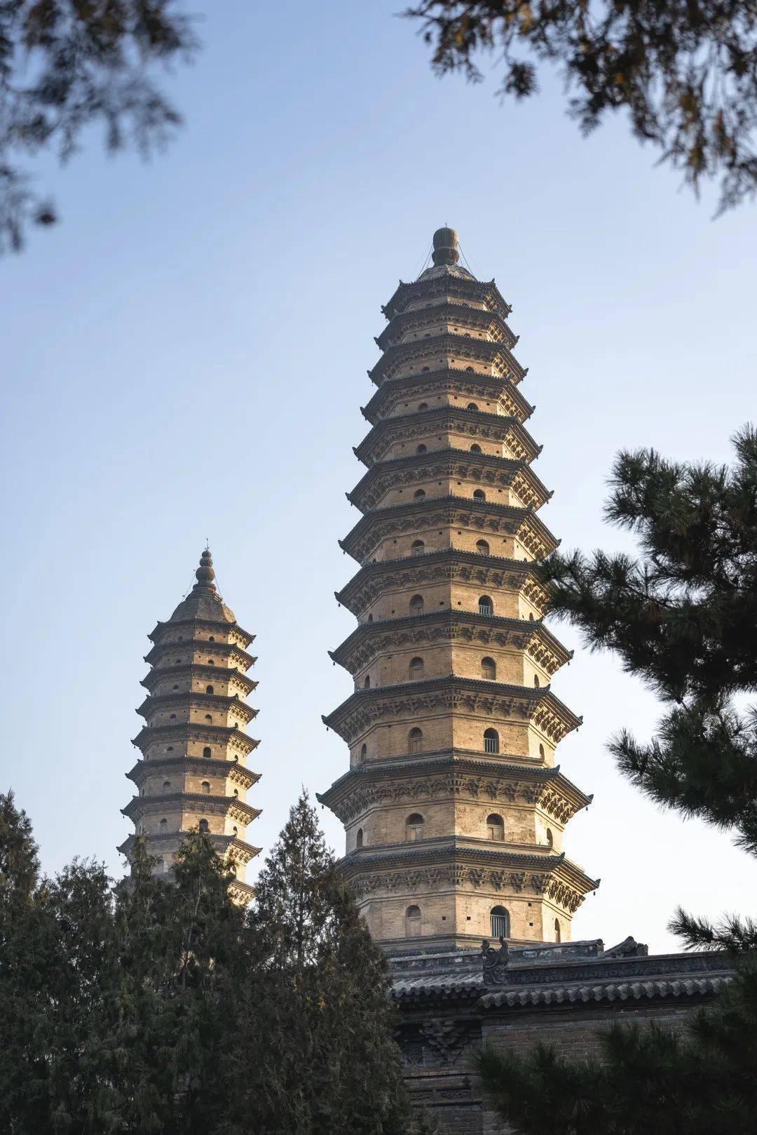 《满江红》热了,太原古城火了!_山西_建筑群_县城