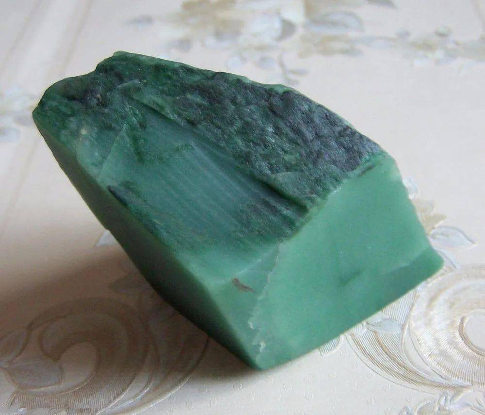 什么是石英质玉