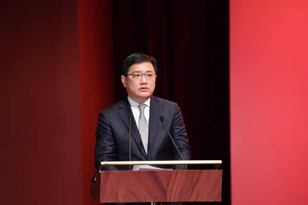 会上,区委常委,吴江开发区党工委副书记,管委会副主任王牟作交流发言.