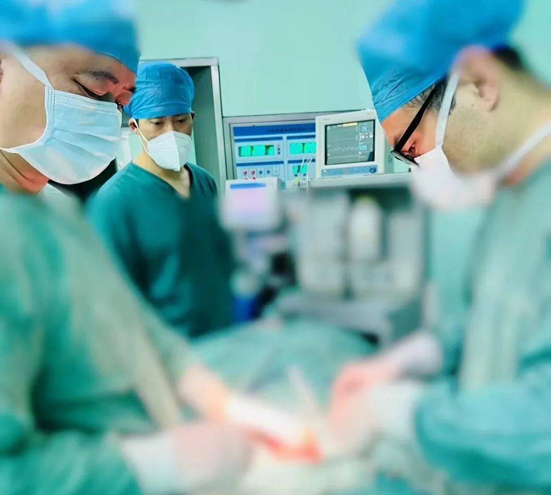 【科室新闻】新野县人民医院男科开展了第一例蹼状阴茎和阴茎阴囊转位