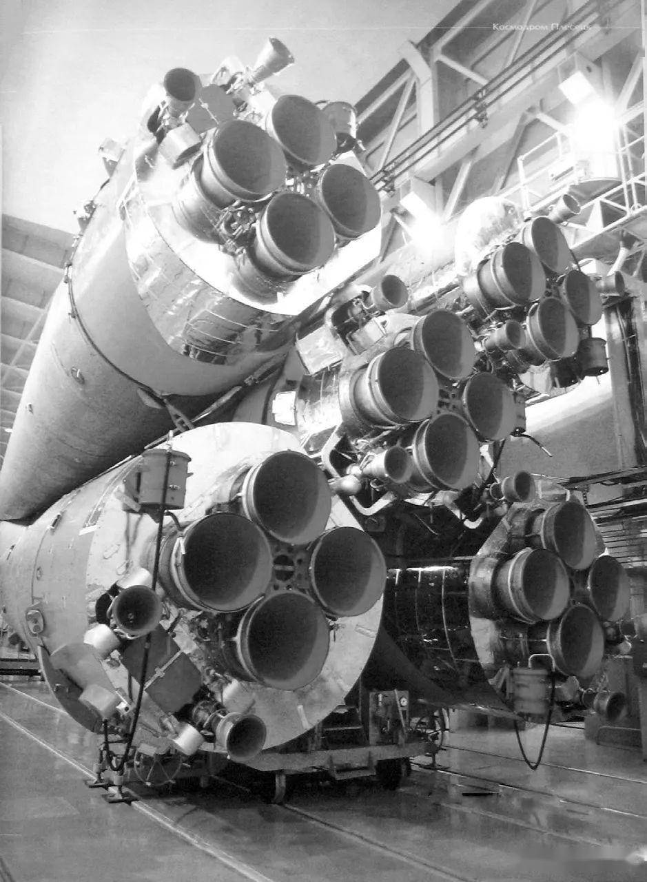 顺便一提,正是由于采用了煤油和液氧的传统推进剂,航天运载火箭才得