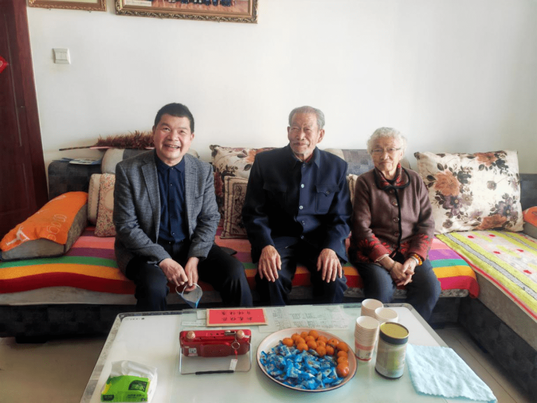 慰问云南省国资委党委委员,副主任夏丽坤到昆钢控股公司慰问返回搜狐