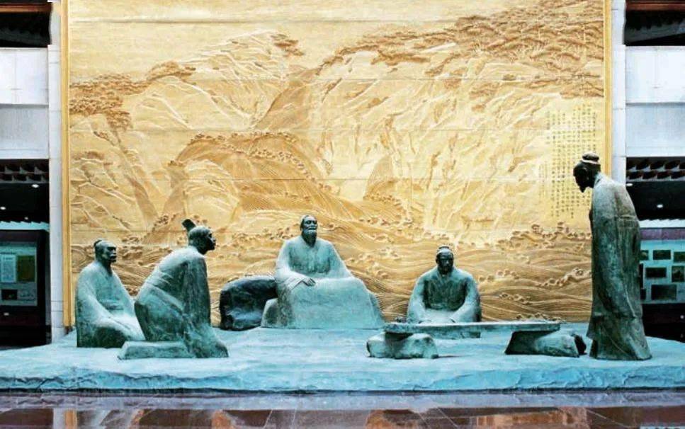 孔子研究院"四子侍坐"雕像孔子还提出,为了"大谋",不仅能"让",必要时