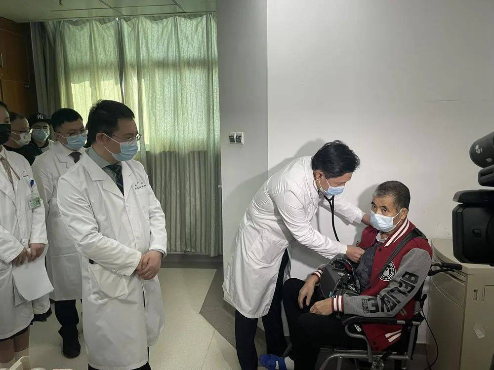 广东首例!59岁阿叔装上国产“人工心脏”获得“重生”_梁叔_患者_心功能