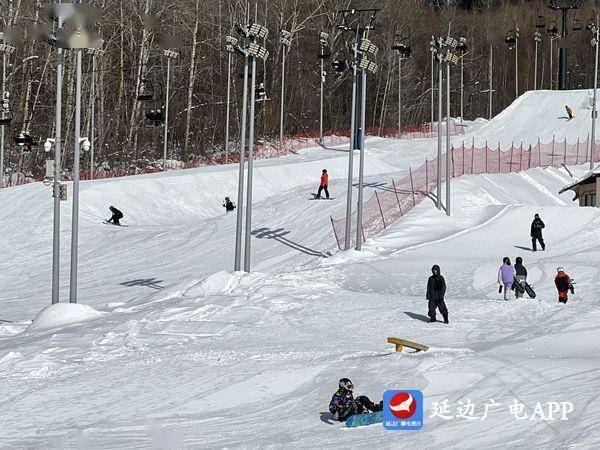 长白山和光滑雪场旅客接待量同比去年翻倍