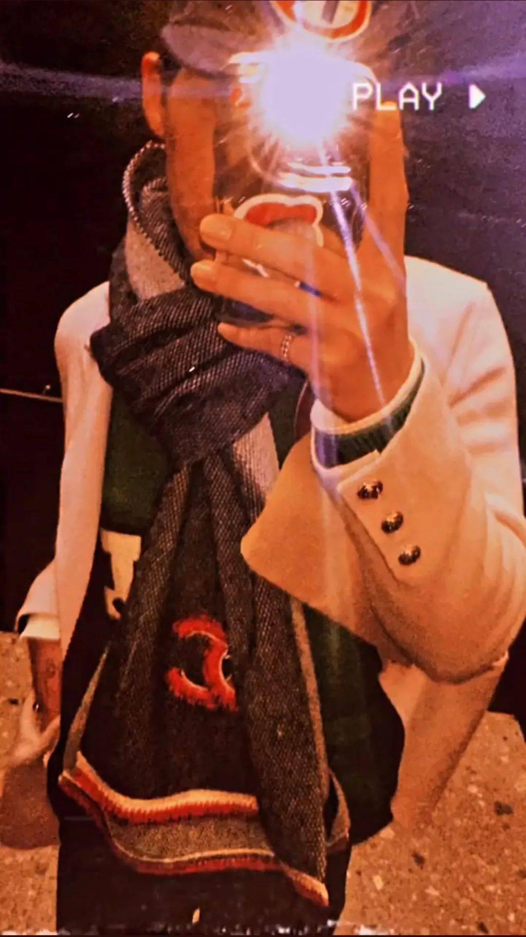 权志龙更新自拍照 67676767