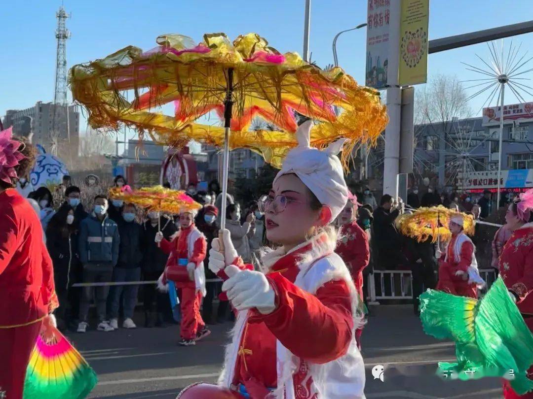 此次繞九曲開幕式分為玉兔鬧春,瑞雪迎春,春燃九霄,花開滿園,鼓舞盛世