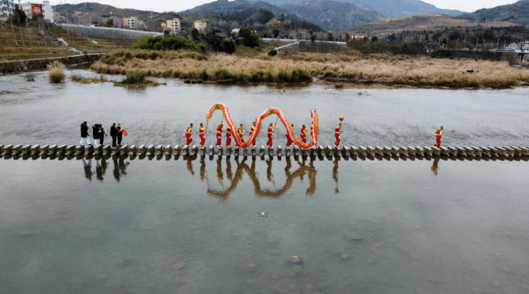 仕阳镇_表演_大院