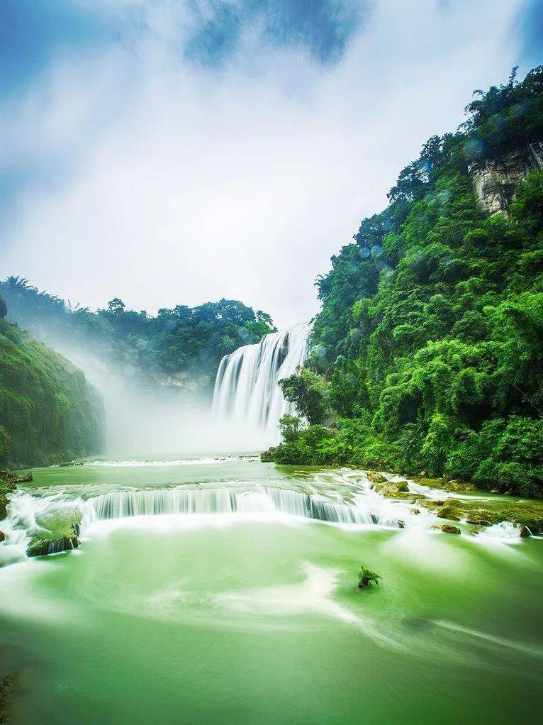 【皇牌全景】探秘深闺贵州:黄果树瀑布,西江千户苗寨