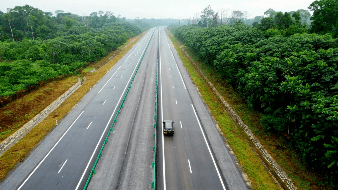 麦喀高速公路图片