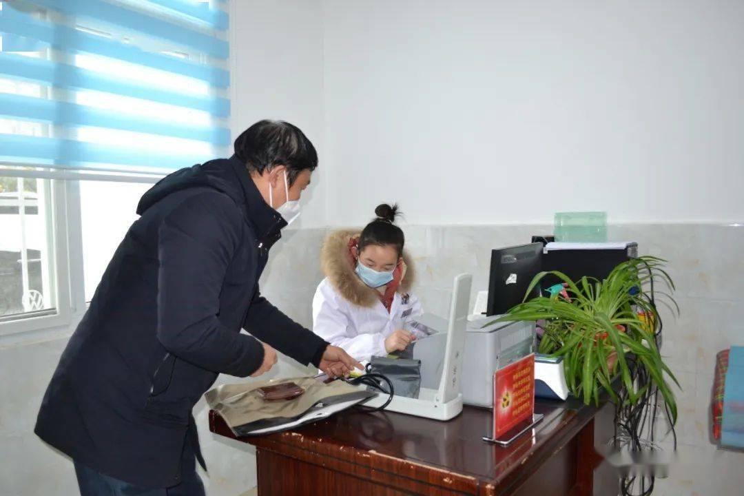 【人物】手持银针解病困 心怀匠心传国粹——记黄平县中医医院主治