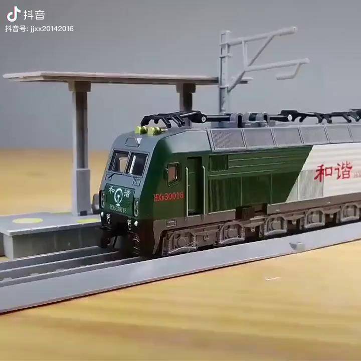 老式合金火车头复兴号仿真东风内燃机车地铁模型小车厢和谐号玩具模型
