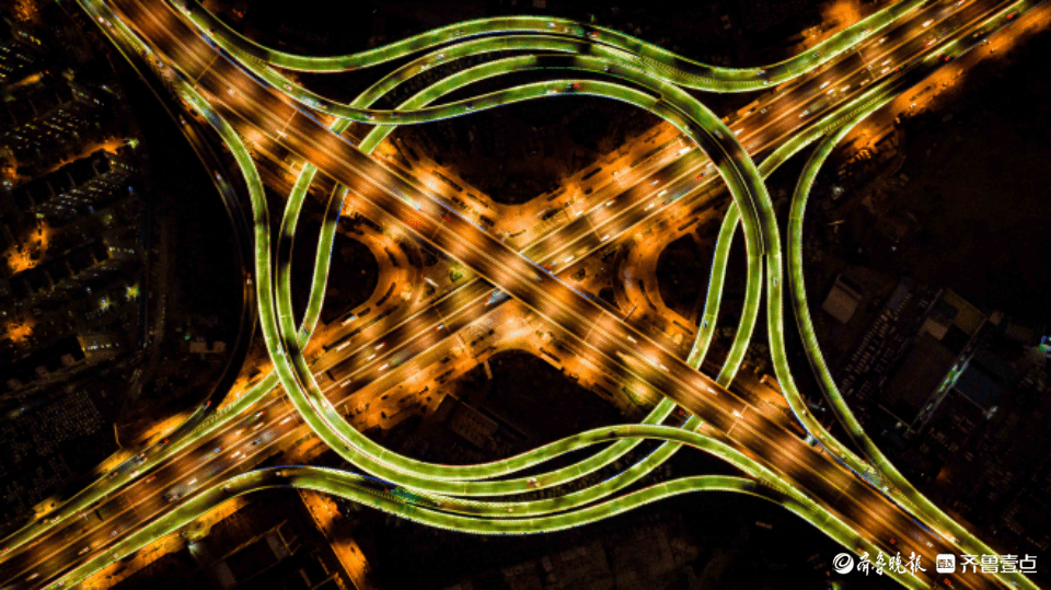 夜幕中的匡山立交桥,更加璀璨迷人_济南_高架_城区