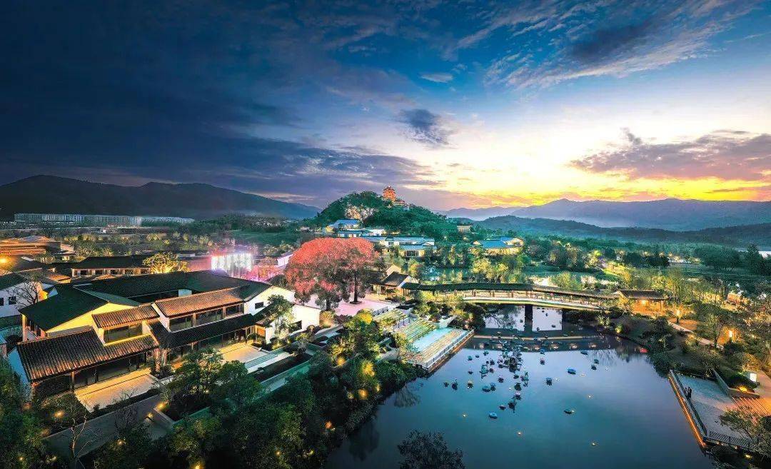 宜兴_发展_服务