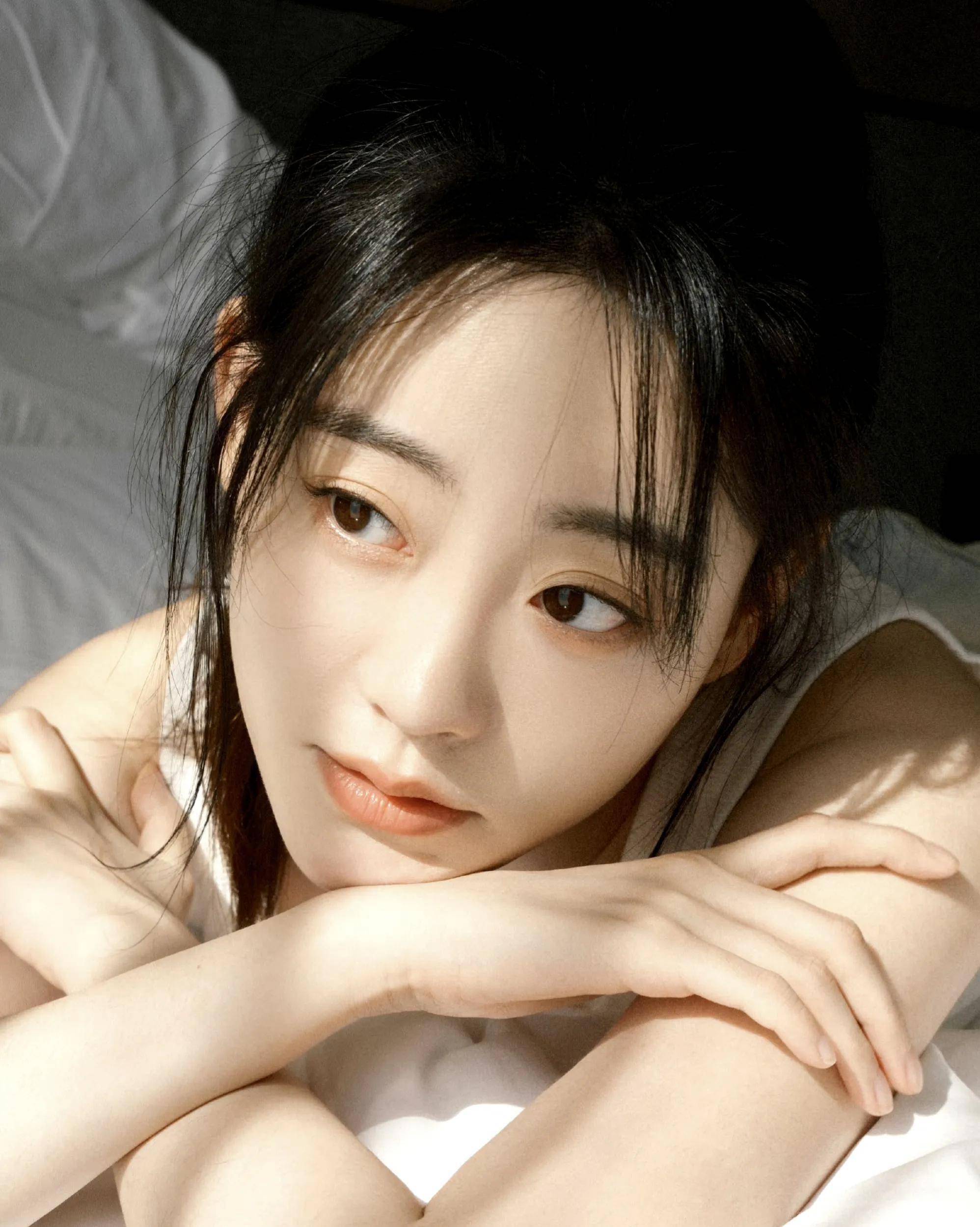 祝绪丹时尚写真珍藏:靓丽甜美,文静端庄