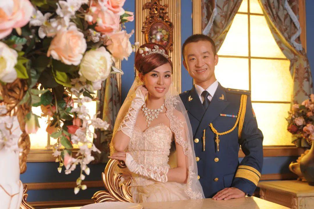 妻子在部队荣立三等功,地导营长变身"光荣家属"_吕亚茹_王启明_向吕亚