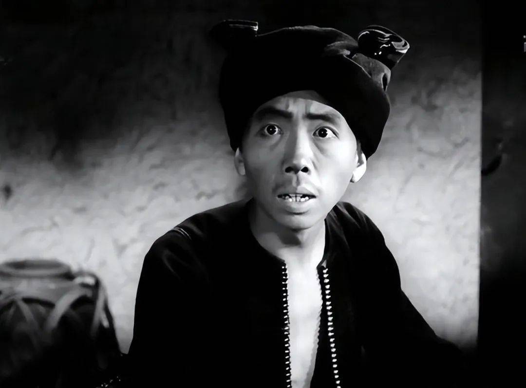 也正是这一次的表演契机,让程之产生了做演员的想法.