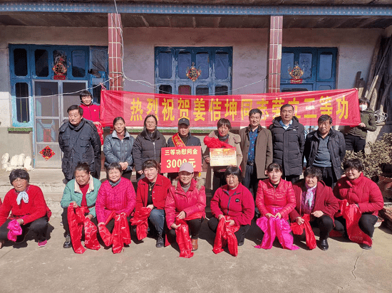 临沂市莒南县坊前镇为现役军人家属送立功喜报_姜佶坤_部队_王彦芳