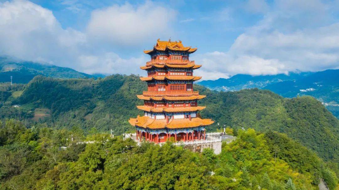 文笔山公园让我们一起在紫阳踏春而行吧!