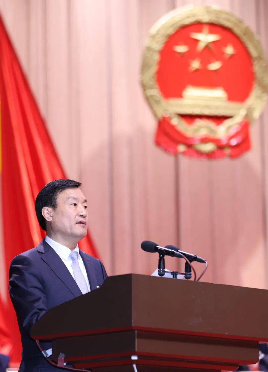 西安市莲湖区第十九届人民代表大会第二次会议举行第二次全体会议
