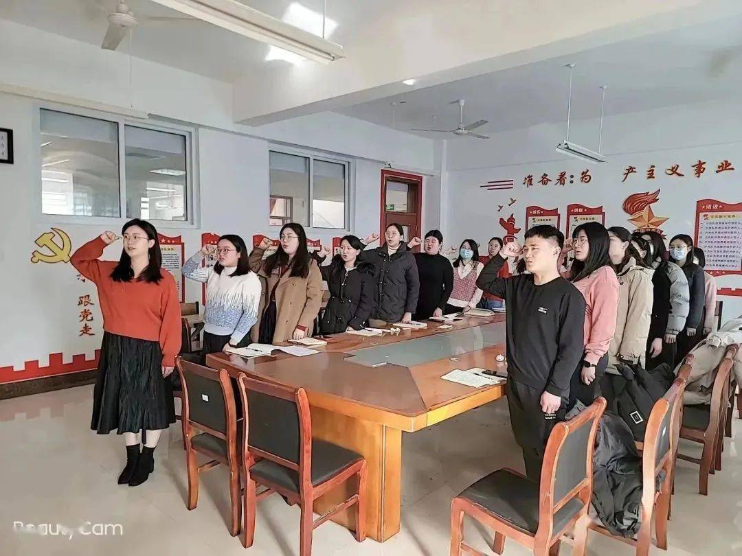 69日照港中学自全区开展"转观念,优服务,提效能,促发展"大比武