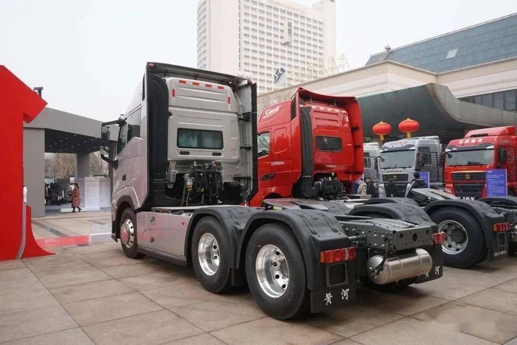重卡新标杆 800马力的黄河x7牵引车_搜狐汽车_搜狐网