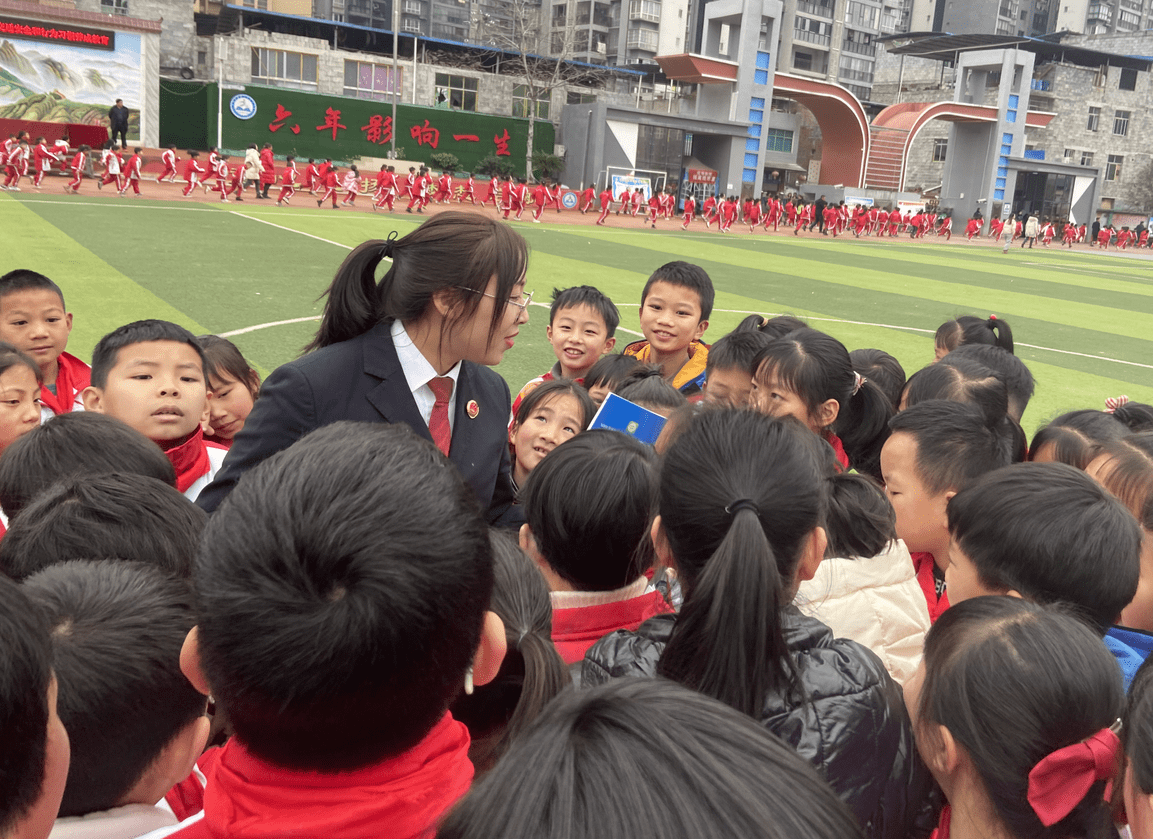 "未检姐姐"沈小芳:撑起孩子成长一片蓝天_工作_沿河_未成年人