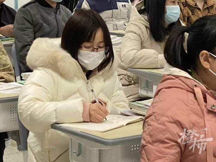 ���ҳ��ᣬ��������ѧУ���üҳ����ֻ��Ͻ�������ÿλ�ҳ� ...