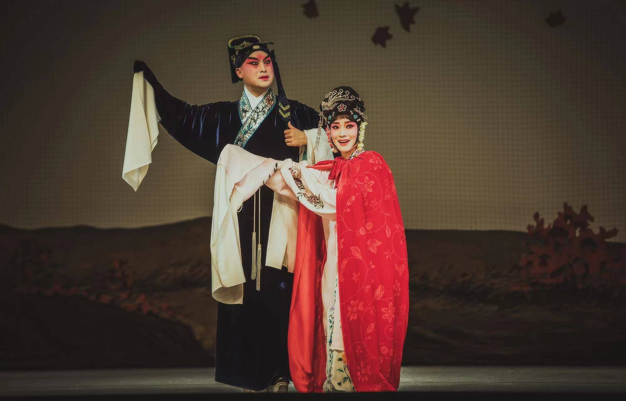 ���Ϻ��Ĺ��ڰ���Ϸ�ֶ�Ϸ��������������ԺЯ��ĵ��ͤ ...