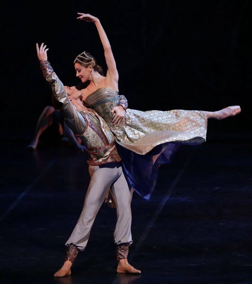 斯卡拉版《舞姬》来了!在喜马拉雅山上静止时间,在死亡里获得永恒!