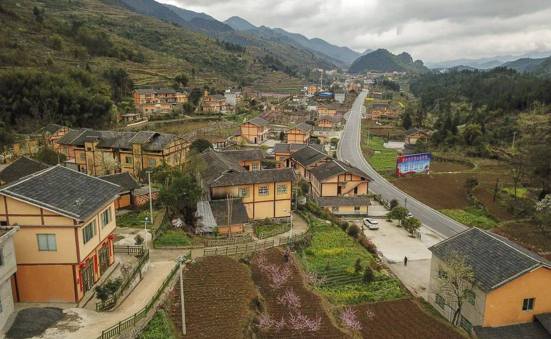 走进文明村镇|务川自治县丰乐镇庙坝村:"富,美,乐,学"文明新村绘新颜
