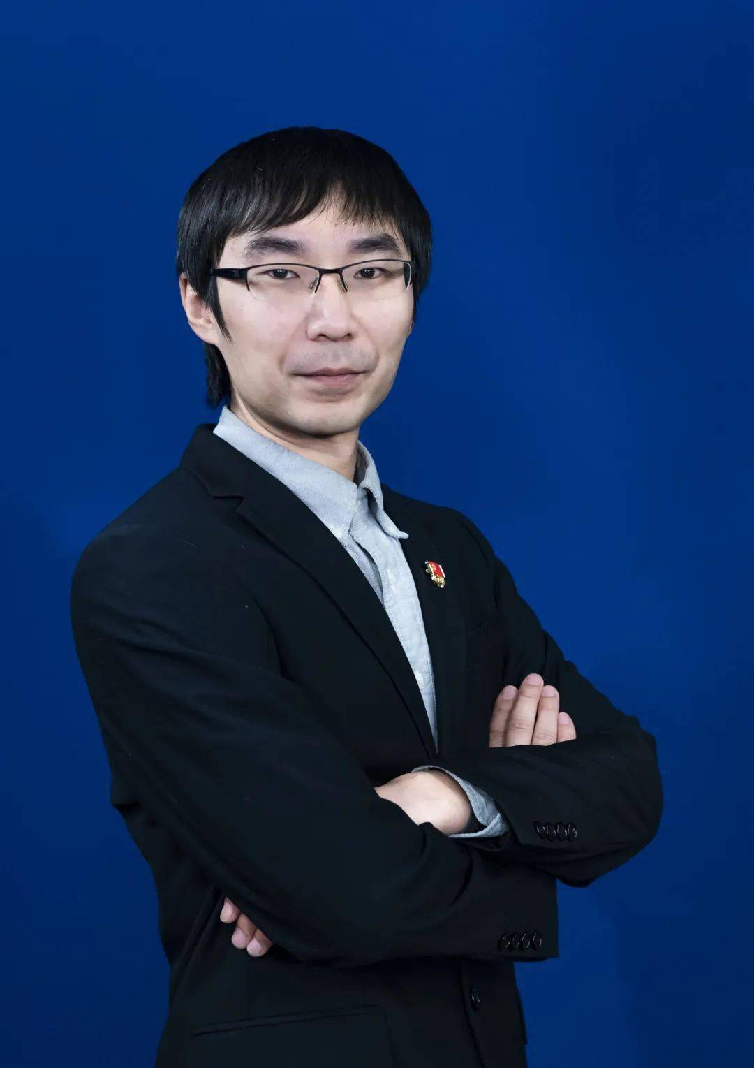 韩曙光(本部)此外,他还主持国家自然科学基金1项,完成专项工程,基础