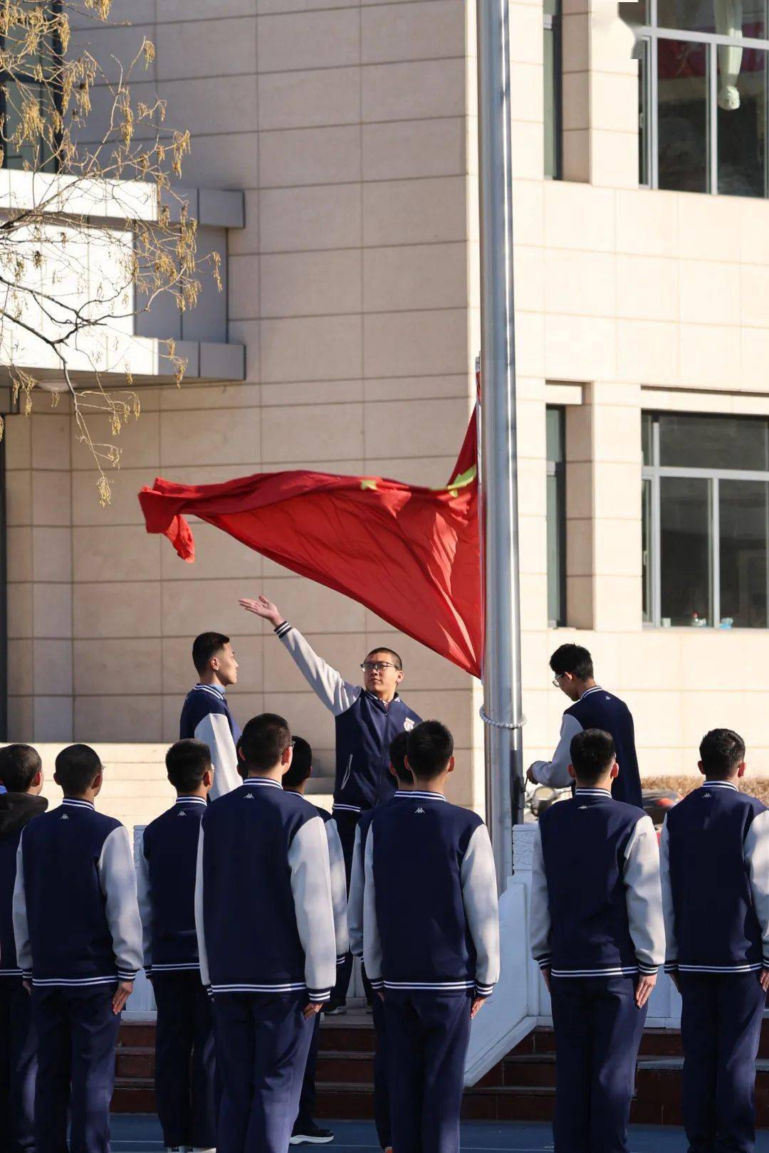 赤峰二中校训图片