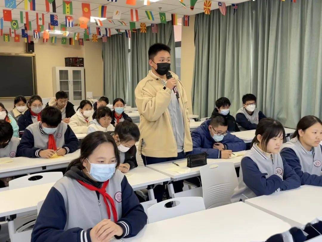 【全环境立德树人】崂山区麦岛中学召开"青春飞扬,梦想启航"第一届