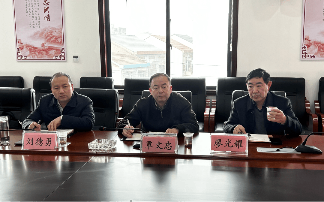 【"聚力共同缔造·助力饮水安全"77】覃文忠到洈水镇专题调研饮水