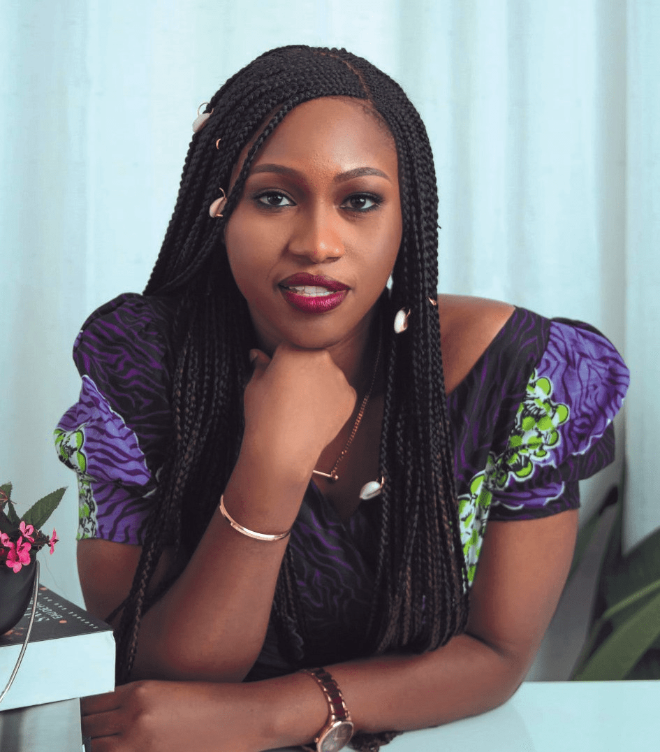 尼日利亚作家艾瓦诺斯·奥达芬(aiwanose odafen)的《明天我成为女人