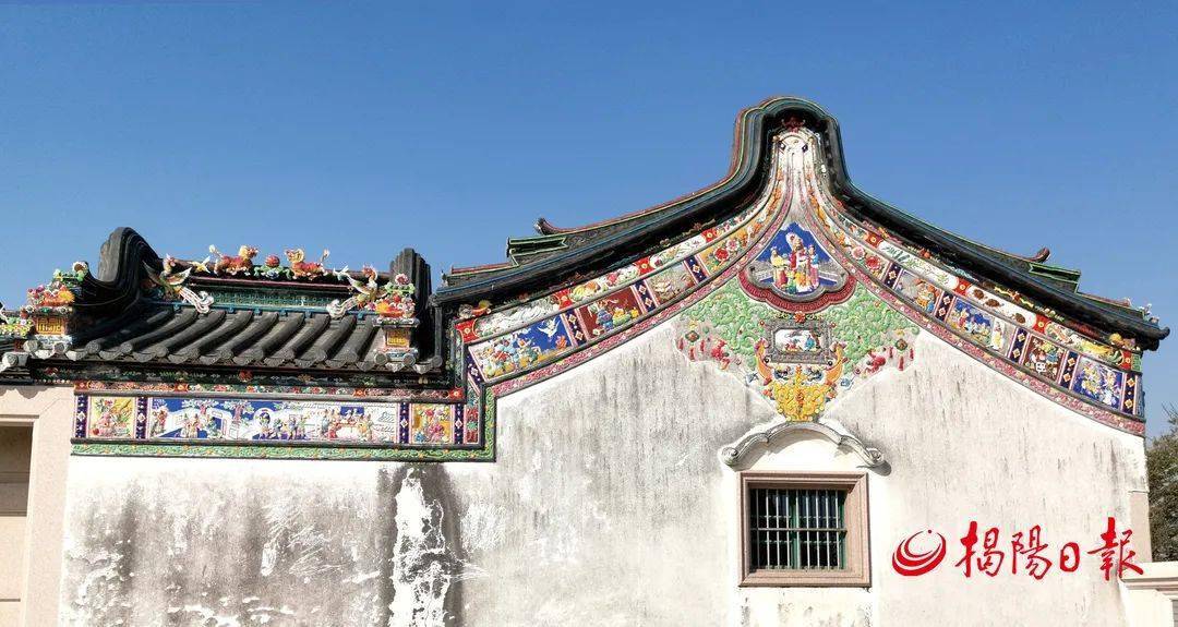 20世纪80年代后,富裕起来的人们开始重修祠堂与庙宇,"下山虎""四点金"