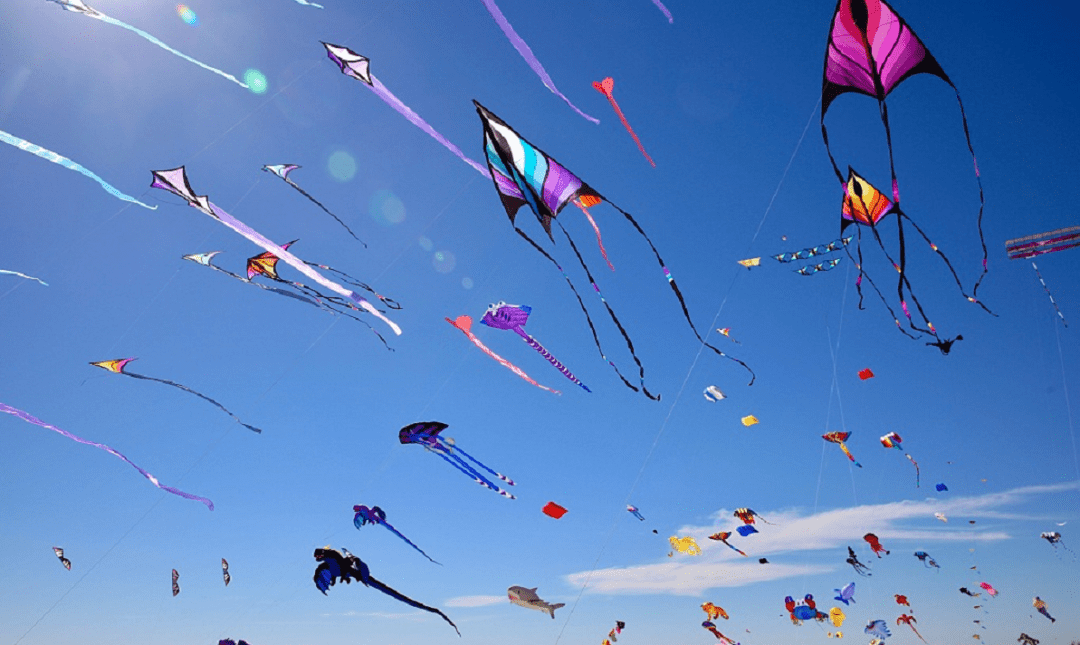 三月春日暖:和风拂面醉春烟 忙趁东风放纸鸢_广场_风筝_风景