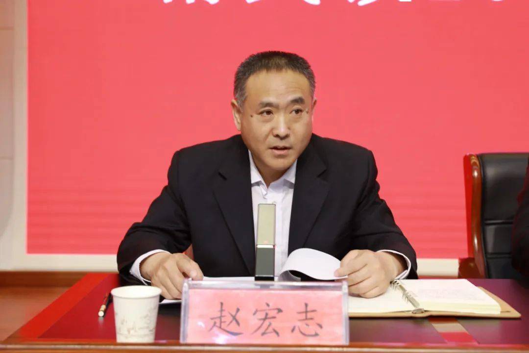 镇长李颍同志部署全年重点工作镇党委书记张孟军同志出席并讲话会议由