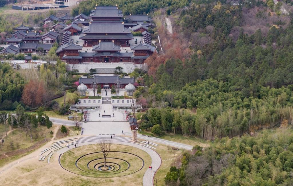 航拍南京牛首山春日好风光