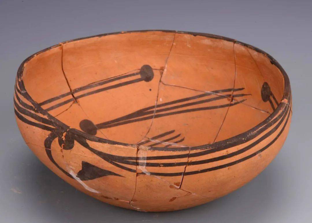 文物talkshow|旋涡纹尖底彩陶瓶:甘青地区黄河文明的发展_马家窑_类型