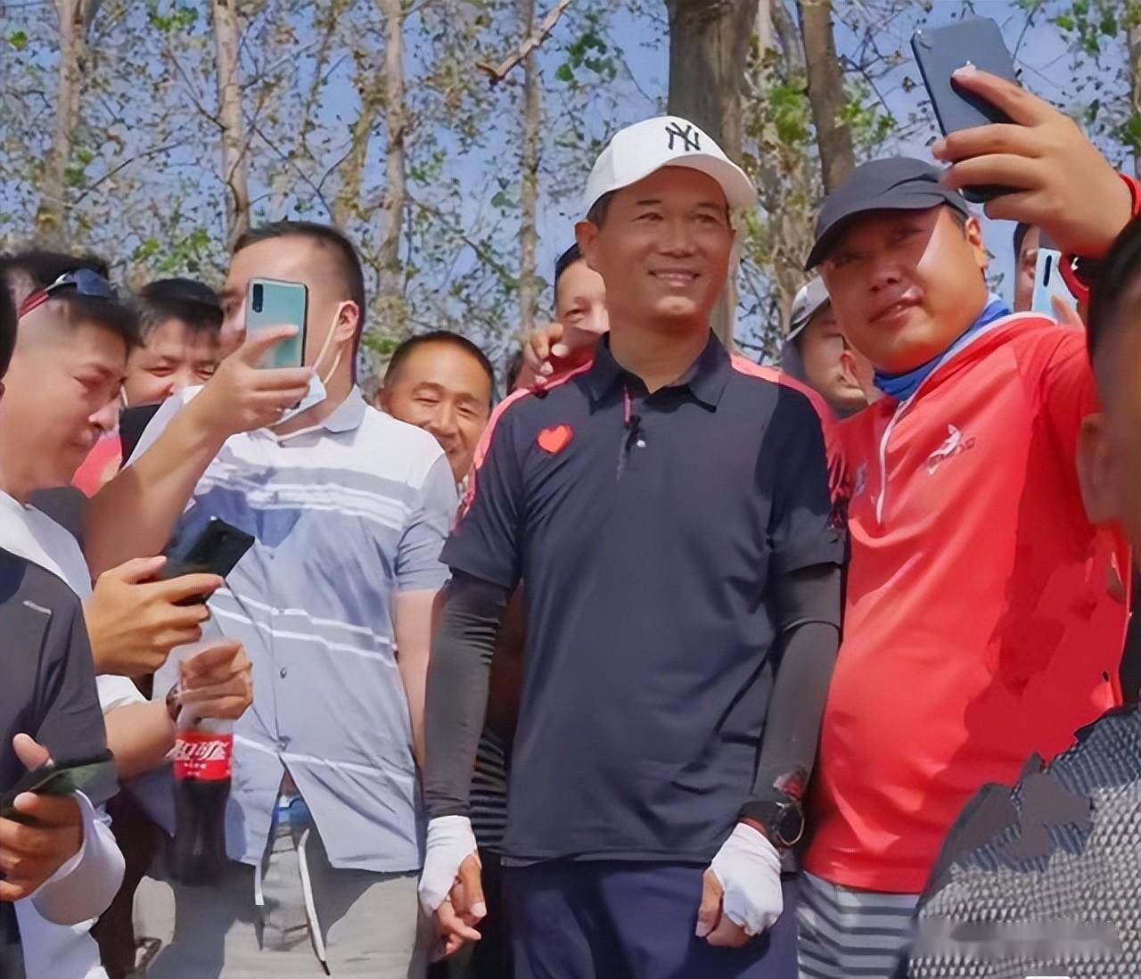 一个是06界"钓王",另外一个是风头无两的钓鱼界