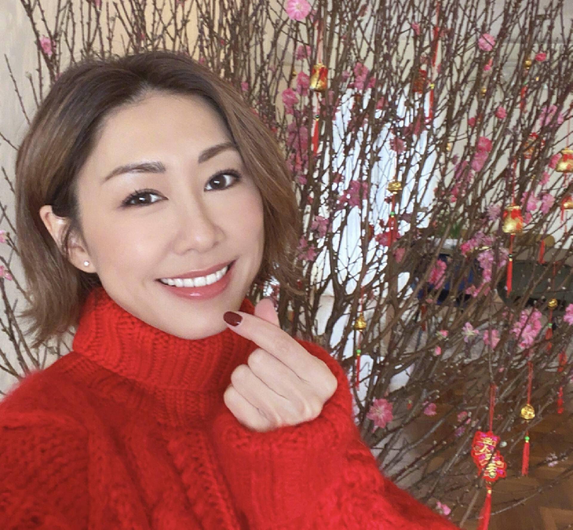 tvb知名视后晒超强背肌,因对另一半要求高至今单身_胡定欣_运动_健身