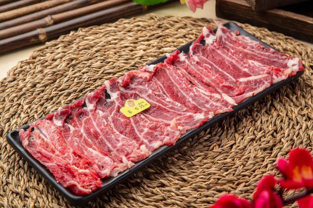 份 48元【荤菜】 3选1鲜切肥胼 1份 58元鲜切嫩牛肉 1份 38元鲜切吊龙