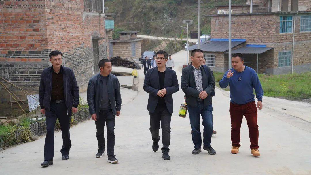 向彬书记到监狱帮扶点开展"双联双促"暨大走访活动_情况_驻村_村民