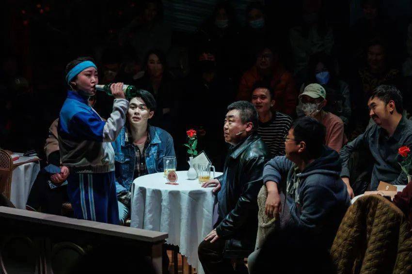 沉浸式戏剧原来这么好玩_演出_观众_北京