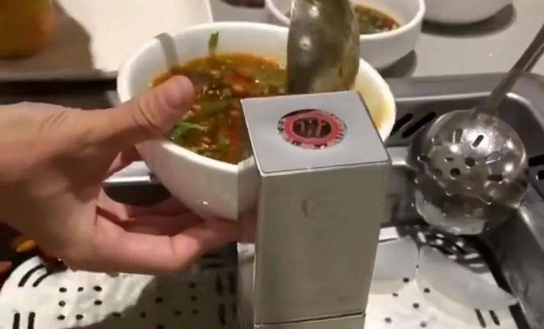 海底捞这个要求，热搜第一！网友：合情合理 自带 锅底 食材