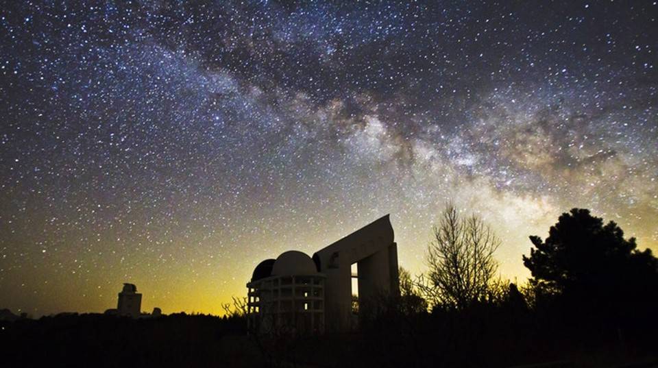 天文学家发现一颗离地球最近的特殊中子星候选体_射线_数据_天体