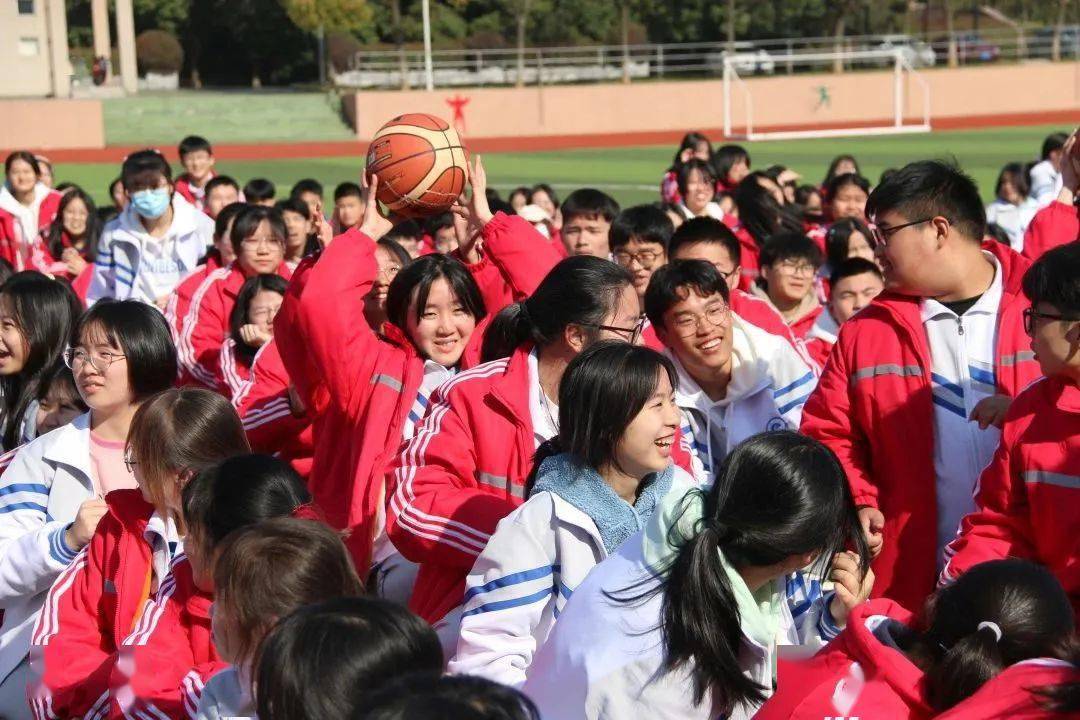 广德三中开展高一年级心理健康户外拓展活动_班级_游戏_亲临指导